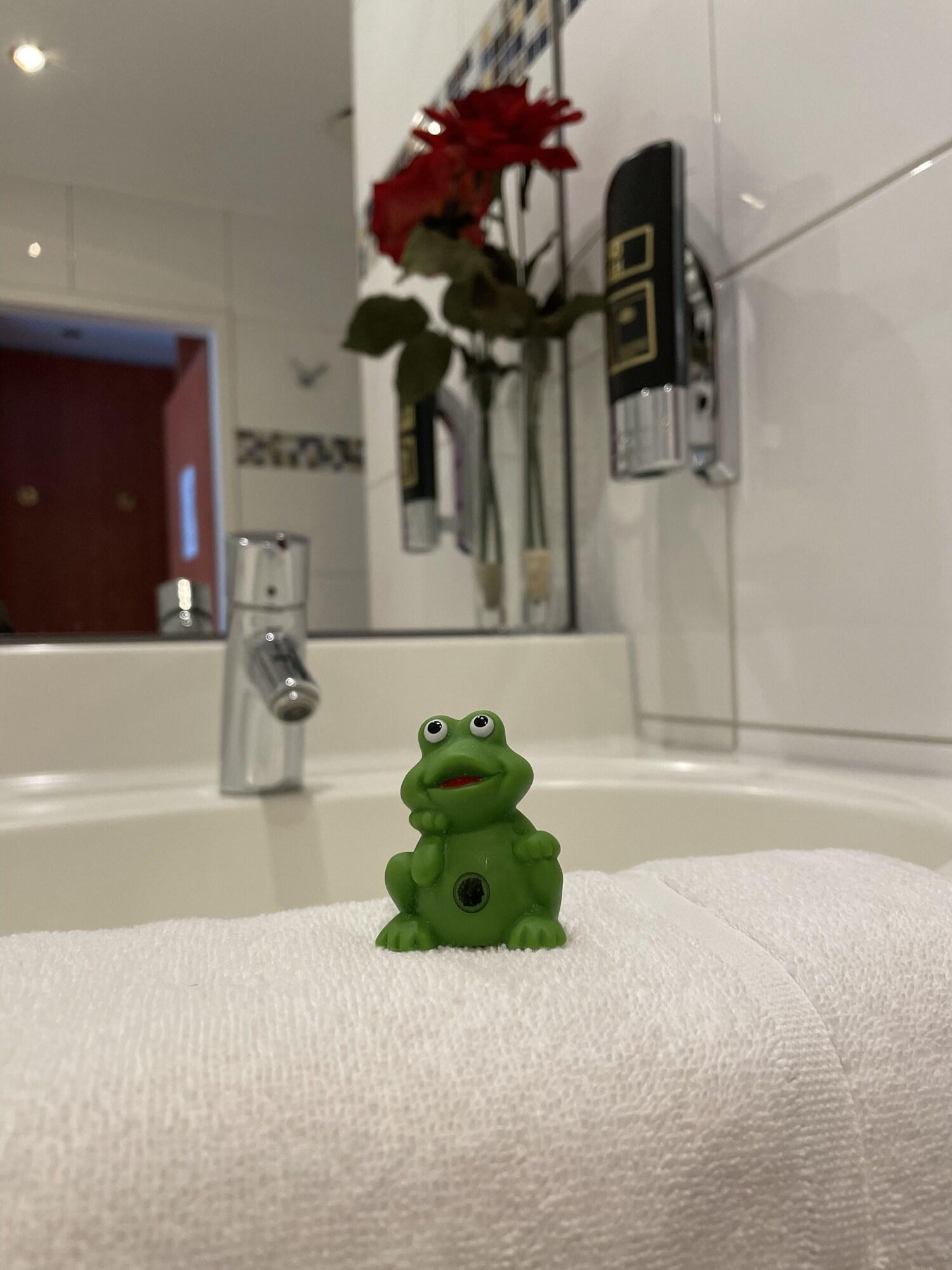 Alexander Am Zoo Hotel